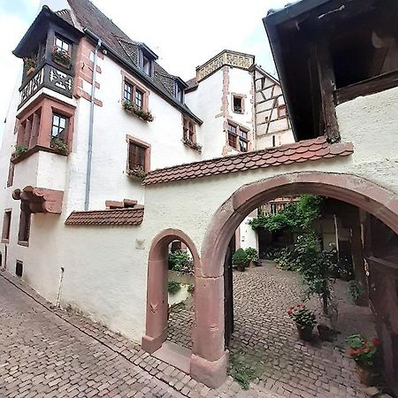 Bed and Breakfast Adrihof A Riquewihr, Cour De L'Abbaye D'Autrey Exterior foto