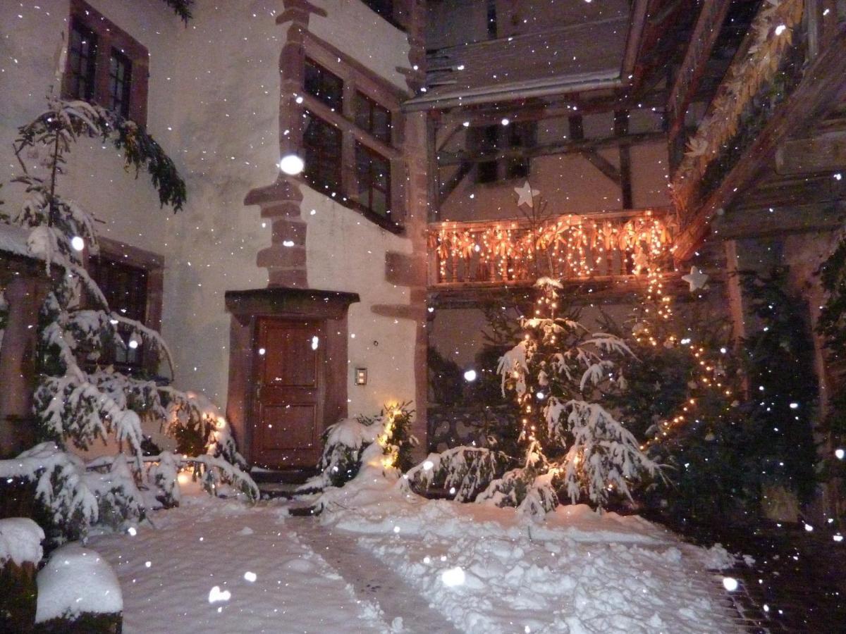 Bed and Breakfast Adrihof A Riquewihr, Cour De L'Abbaye D'Autrey Exterior foto