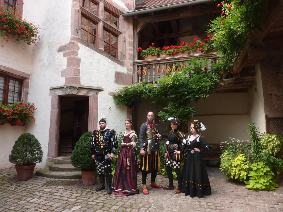 Bed and Breakfast Adrihof A Riquewihr, Cour De L'Abbaye D'Autrey Exterior foto